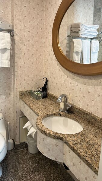 4 - Two Bedroom Suite Photo 2